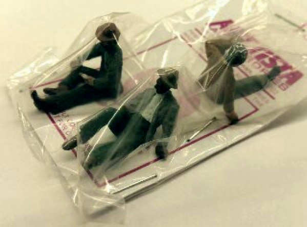 3 Hobos Playing Cards Arttista Figures O Scale